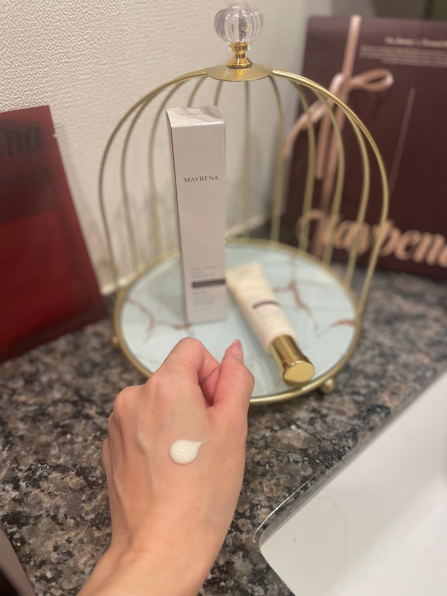 73シワクリーム/MAYBENA/フェイスクリームを使ったクチコミ(3枚目)