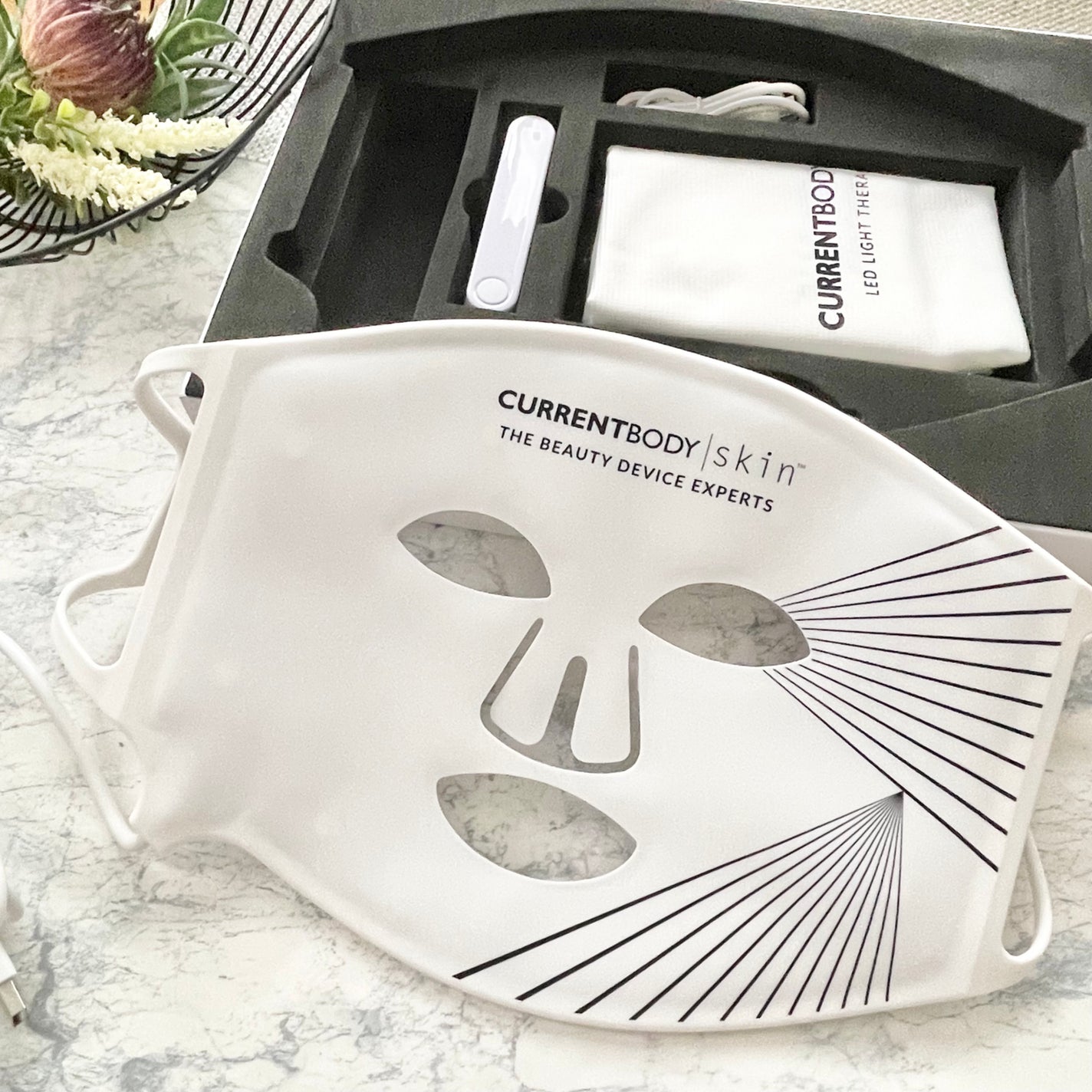 ibuharumaman on LIPS 「CurrentBodySkinLEDライトセラピーマスク付属品..」(3枚目)