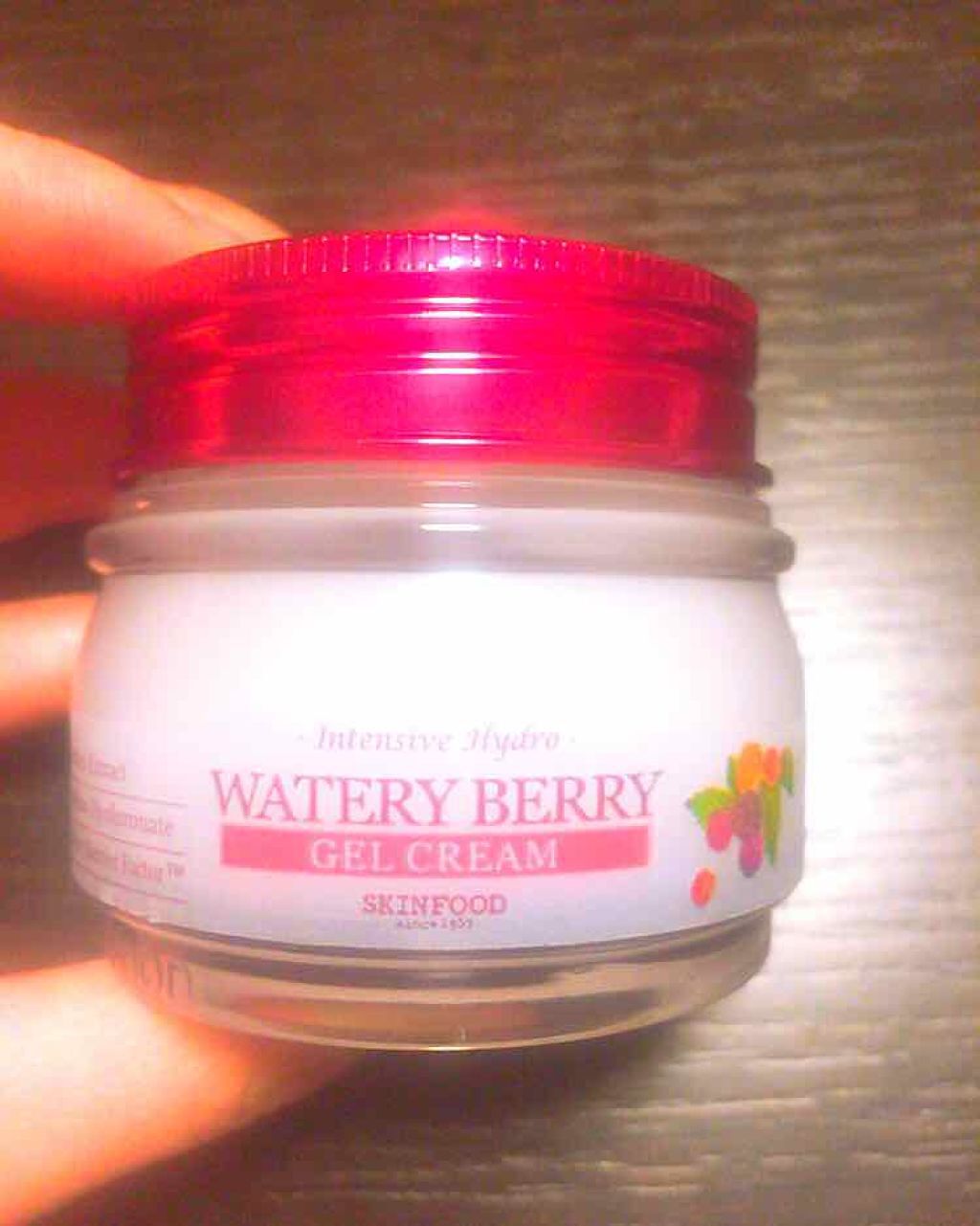 ウォーターベリー ゲルクリーム/SKINFOOD/フェイスクリームを使ったクチコミ(1枚目)
