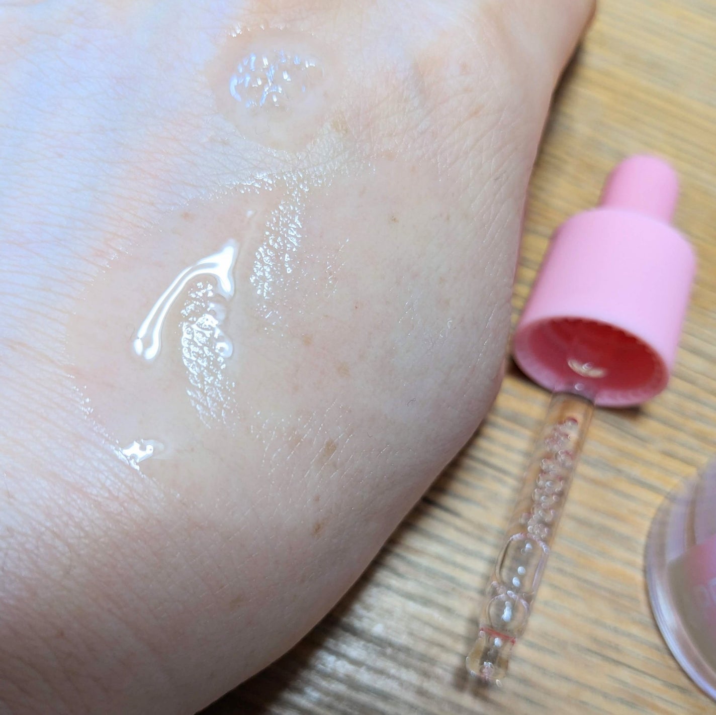 ピンクアロエムチンセラム/APRILSKIN/美容液を使ったクチコミ(3枚目)