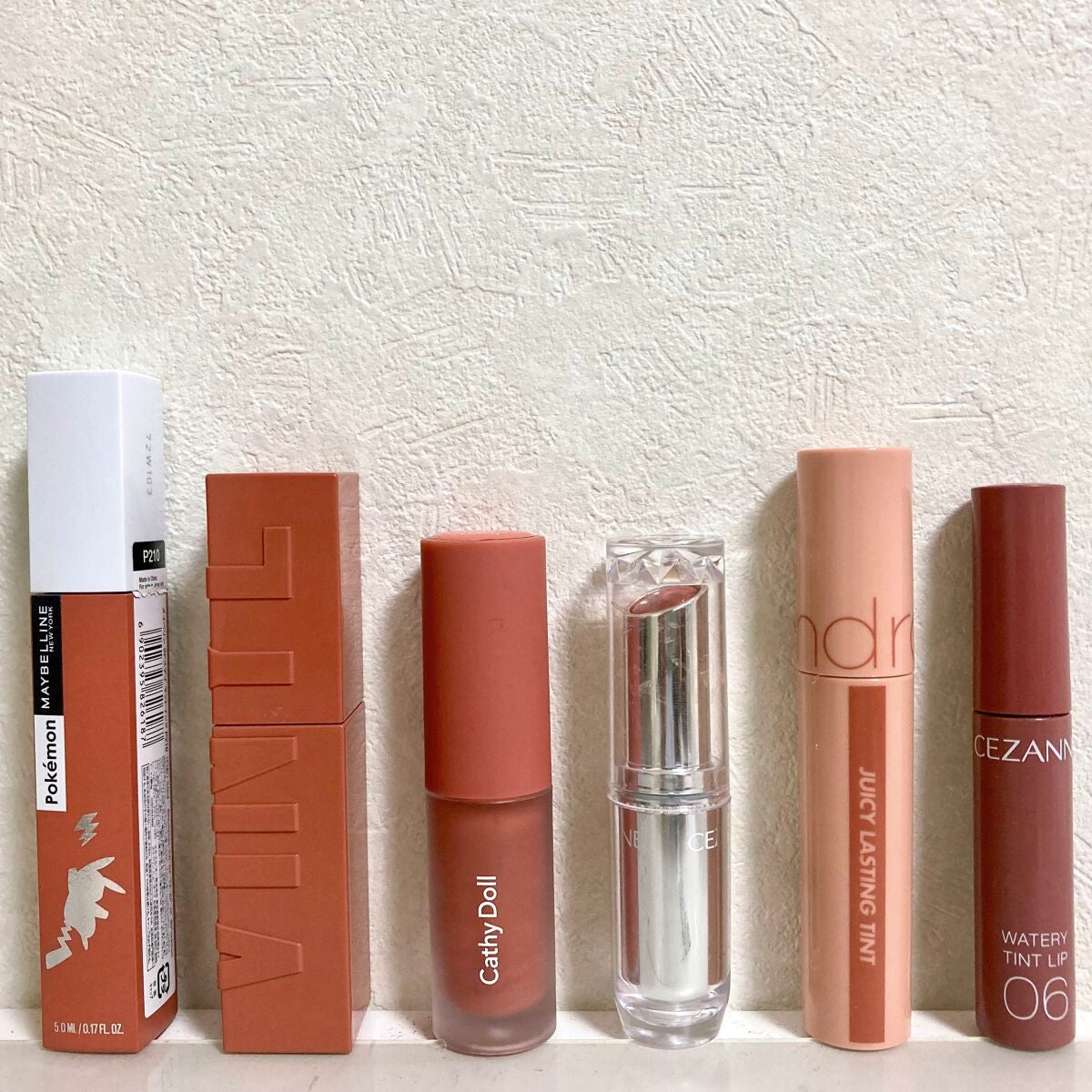 ラスティンググロスリップ/CEZANNE/口紅を使ったクチコミ(2枚目)