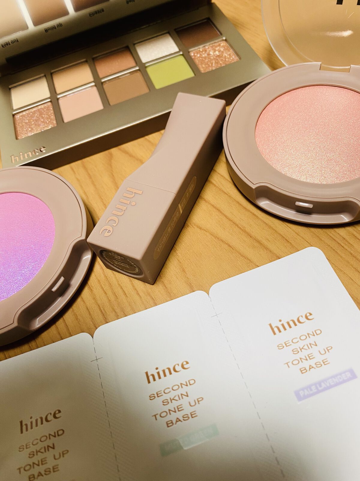 hince トゥルーディメンショングロウチークのクチコミ「✼••┈┈••✼••┈┈••✼••┈┈••✼••┈┈••✼

フワフワスフレ感のあるパウダー？.....」（3枚目）