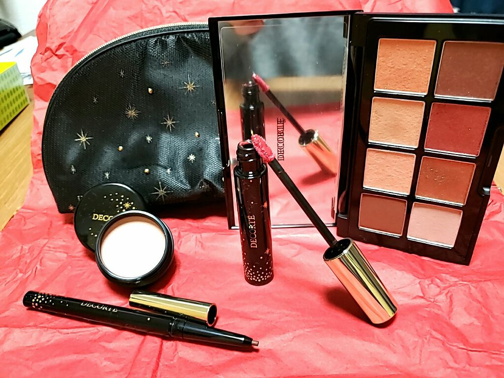 コスメデコルテ クリスマスコフレ2020/DECORTÉ/メイクアップキットを使ったクチコミ（2枚目）
