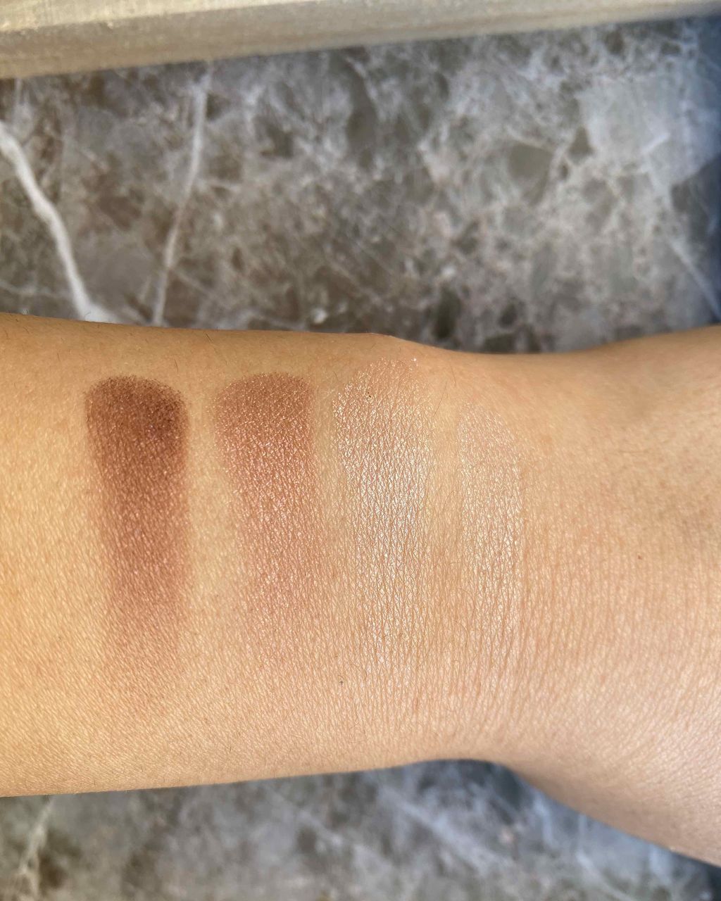 リアルクローズシャドウ/excel/アイシャドウパレットを使ったクチコミ(3枚目)