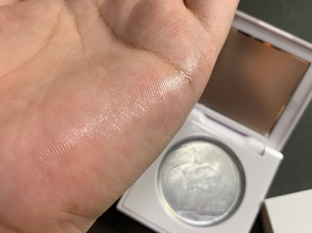 MAKEUP BY MARIO MASTER SECRET GLOWのクチコミ「リッチなツヤを仕込む🌝

▶︎MAKEUP BY MARIO
MASTER SECRET GL.....」（1枚目）