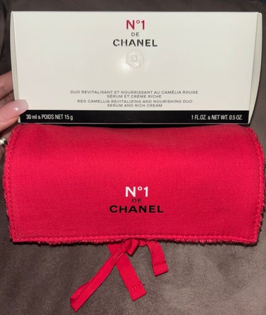 ♡CHANEL
N°1 ドゥ シャネル スキンケア デュオ リッチ

・セラム N°1 ドゥ シャネル
・アイクリーム N°1 ドゥ シャネル

サプライズで頂いたスキンケアのセット♥
シャネルは何でも