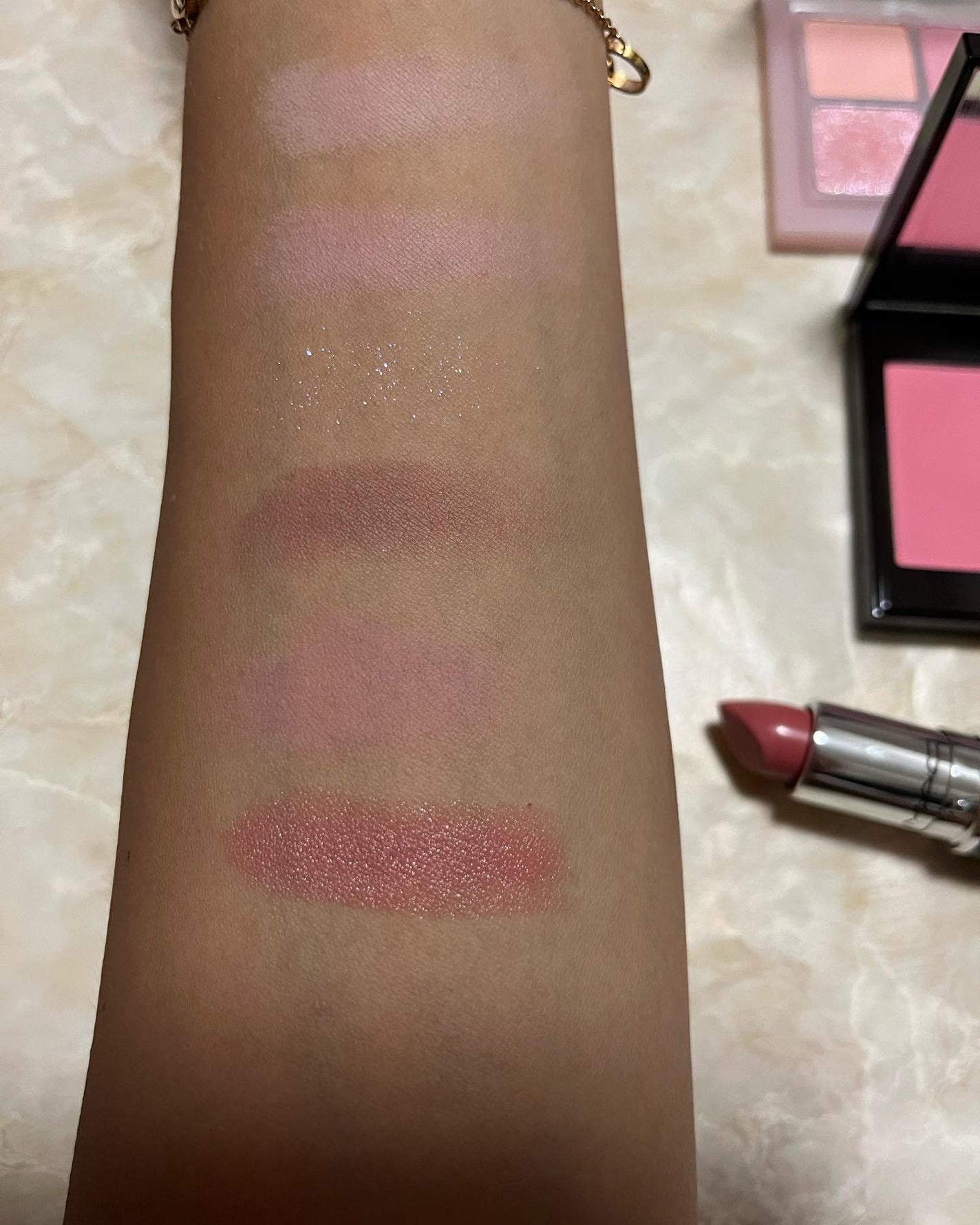 ブラッシュ カラー インフュージョン/ローラ メルシエ/パウダーチークを使ったクチコミ(2枚目)