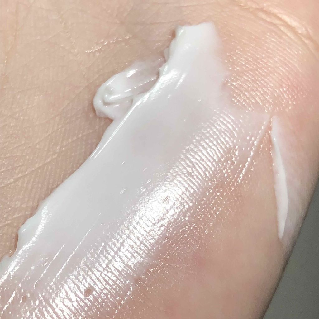 Red B.A コントゥアテンションマスクのクチコミ「作り込まれた角度や補正に頼らず﻿
不意にカメラを向けた際にインカメで映る﻿
自分の顔にギョッと.....」（3枚目）