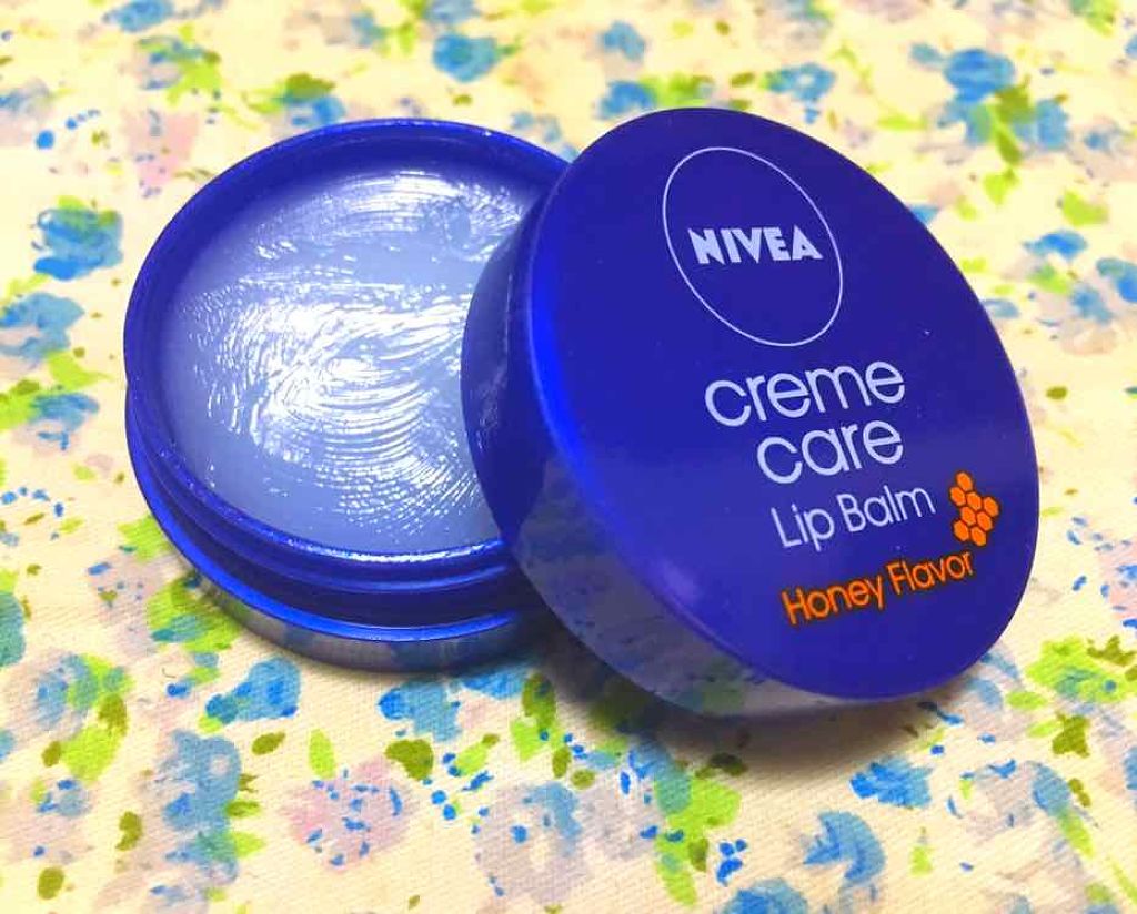 ニベア クリームケア リップバーム はちみつの香り/ニベア/リップケアを使ったクチコミ（1枚目）