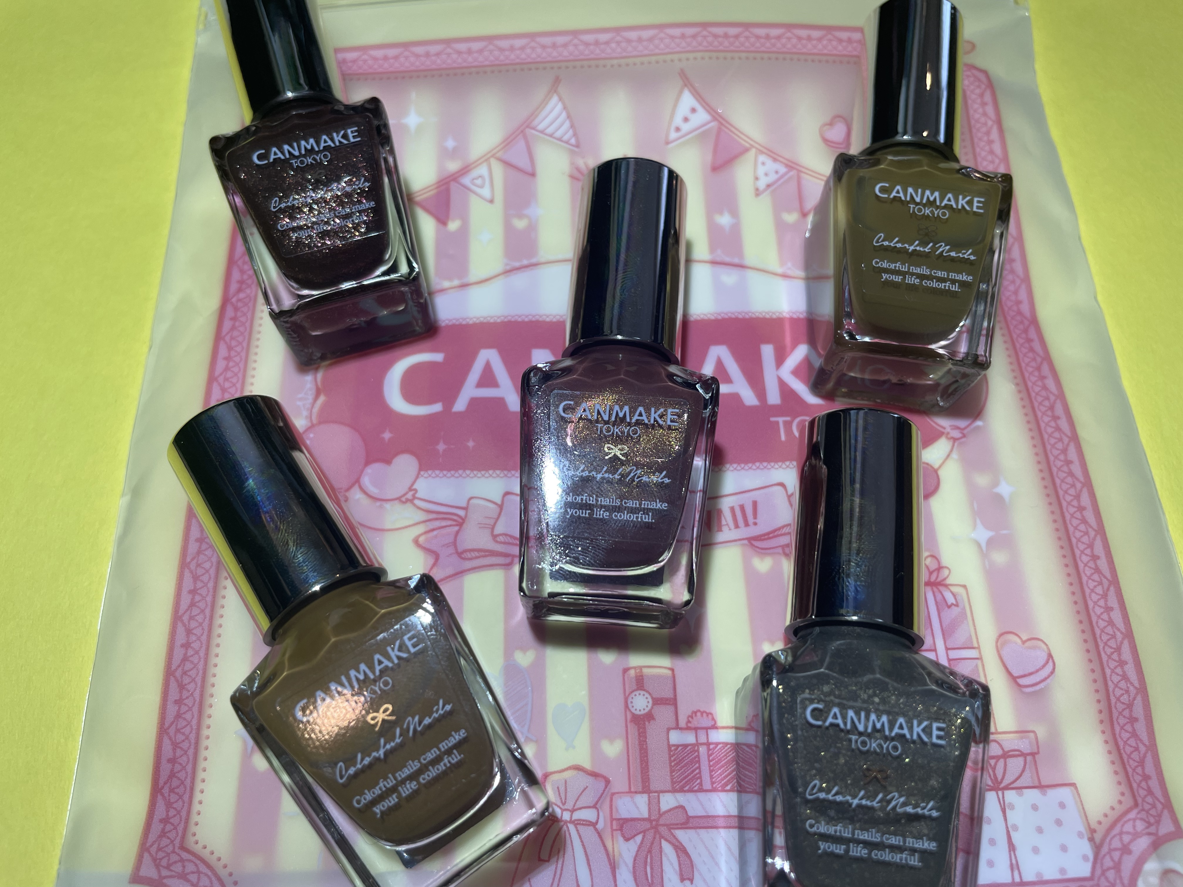 カラフルネイルズ/キャンメイク/マニキュアを使ったクチコミ（1枚目）