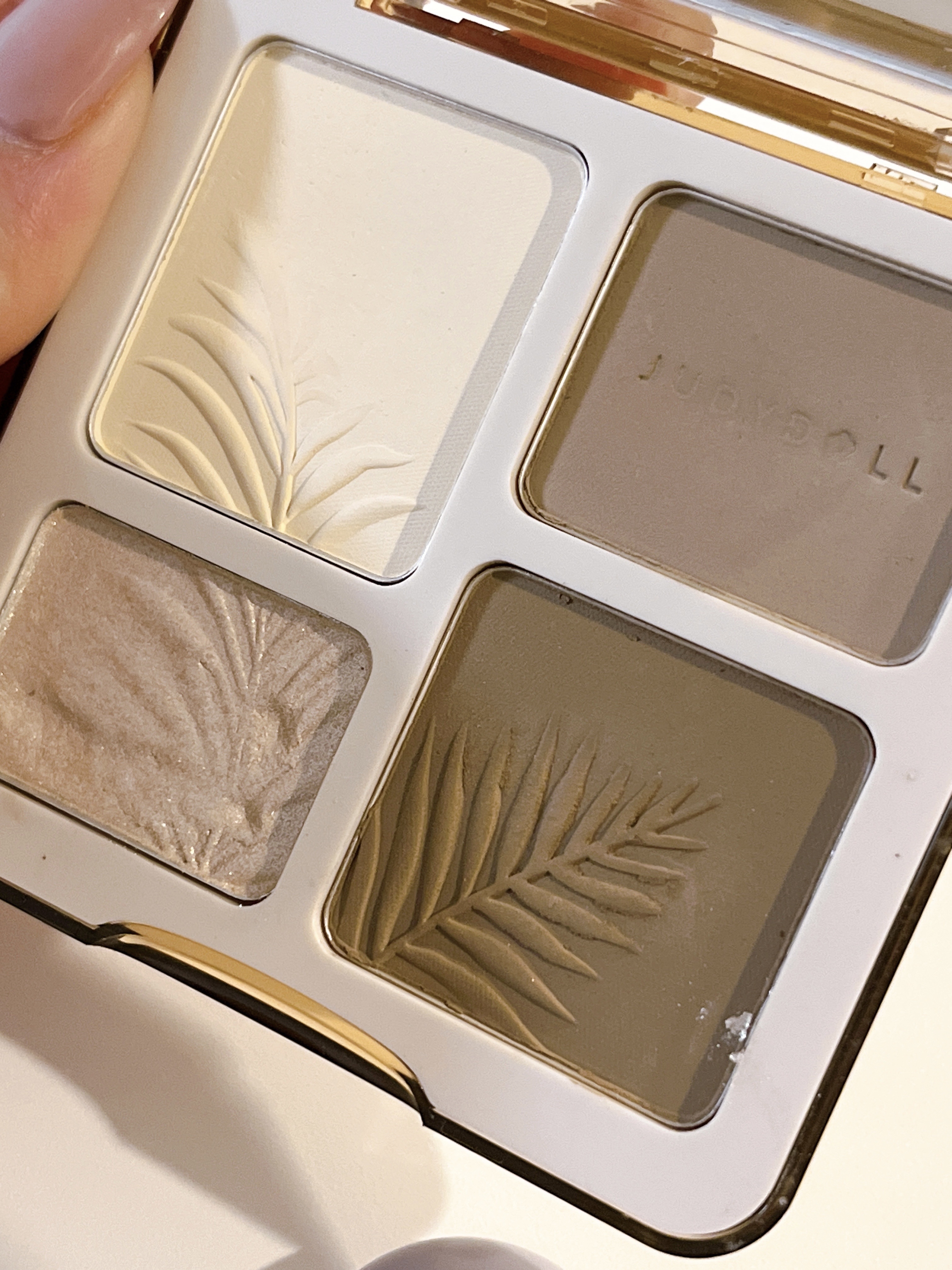 JUDYDOLL メリハリマスターパレット 02 ウォームトーン/JUDYDOLL/パウダーハイライトを使ったクチコミ（3枚目）