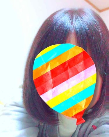 私事ではありますが、このとおり、髪を切りました！💇🏻✨
ミィディアムぐらいから、ショートぐらいまでに！切ってもらいましたー😭✨

伸ばしていたので、切るのには少し抵抗がありましたが、決心して、切りました