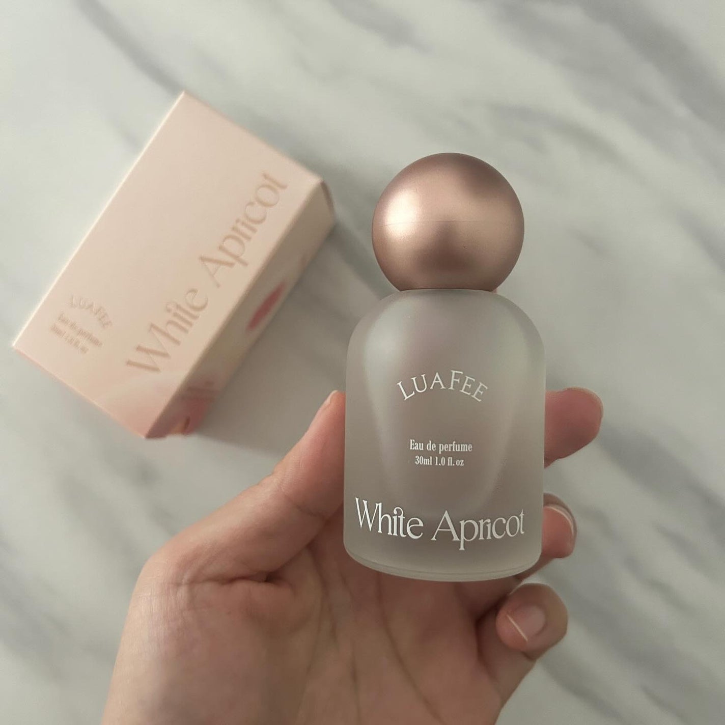 パフュームハンドクリームホワイトアプリコット/LUAFEE/ハンドクリームを使ったクチコミ(2枚目)