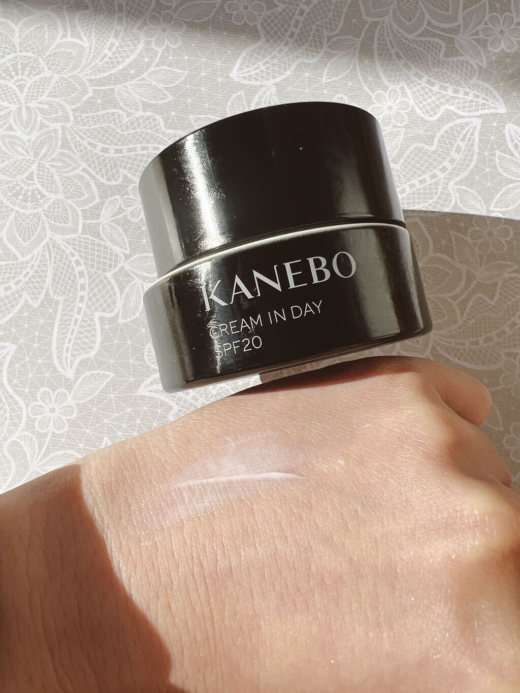 クリーム　イン　デイ/KANEBO/フェイスクリームを使ったクチコミ（3枚目）