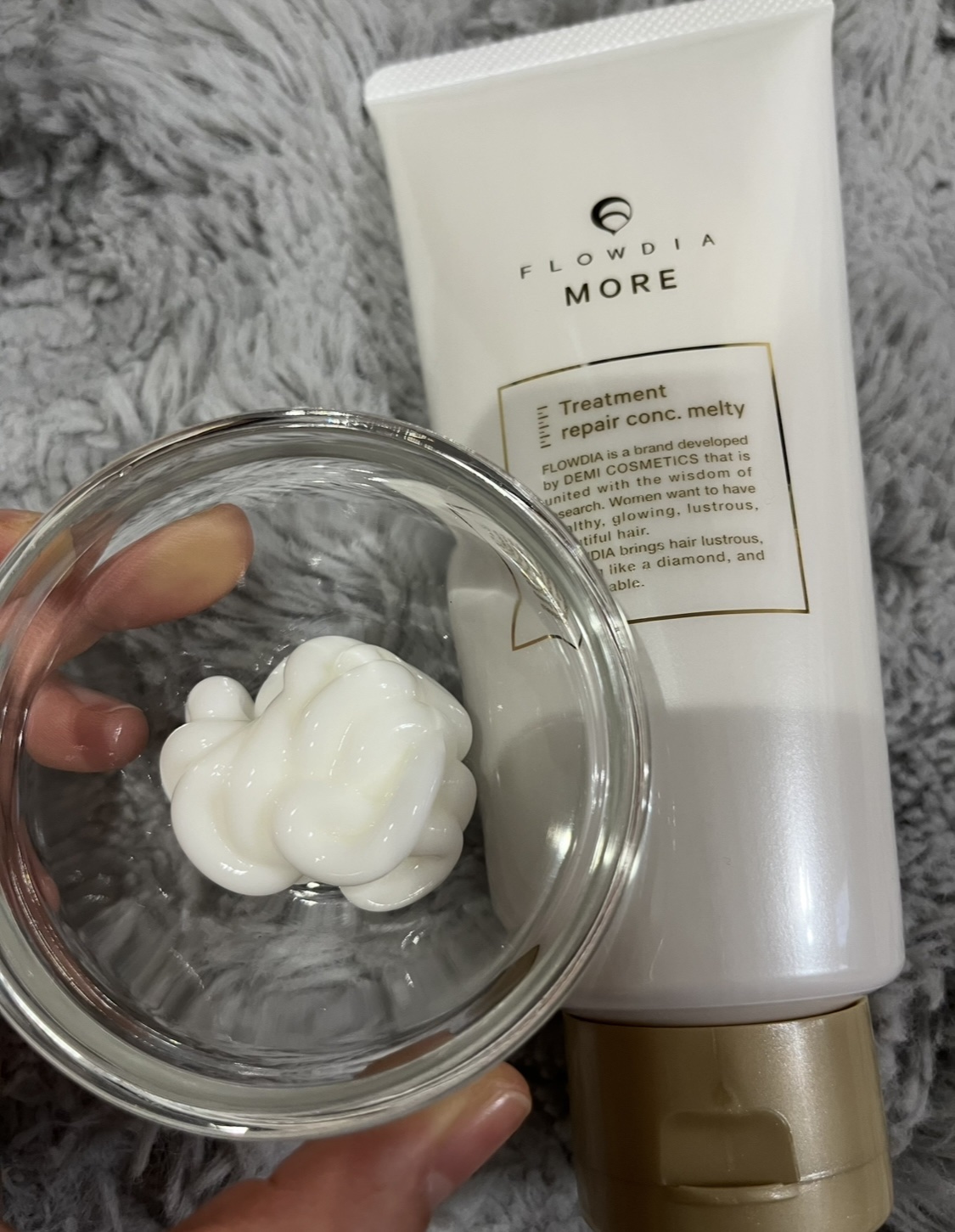 フローディアモア トリートメント リペアコンクメルティー 200g/FLOWDIA/コンディショナー単品を使ったクチコミ（2枚目）