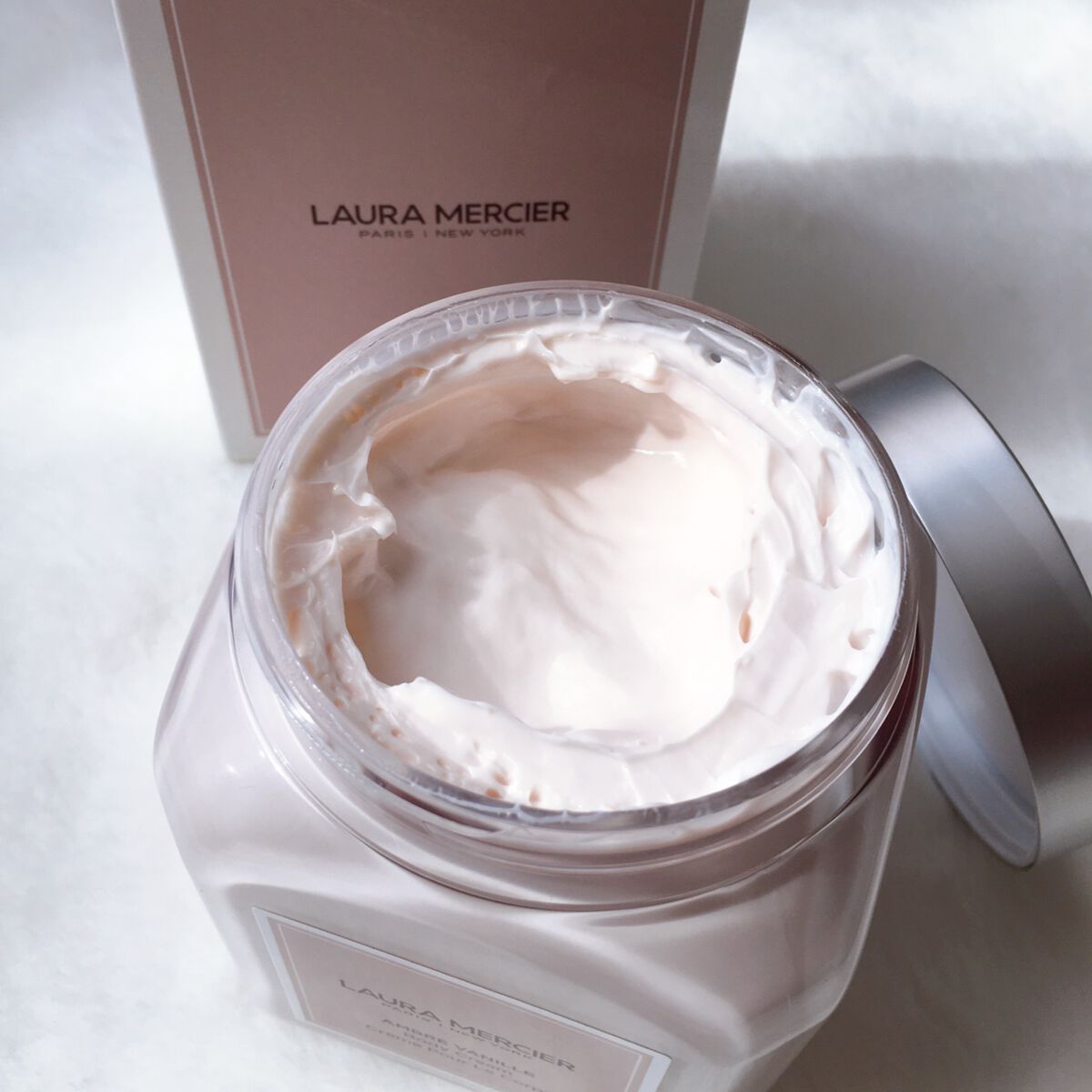 ホイップトボディクリーム アンバーバニラ/ローラ メルシエ/ボディクリームを使ったクチコミ(2枚目)