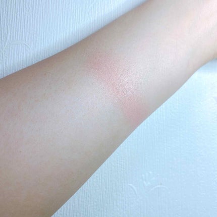 ディオールスキン ミネラル ヌード ルミナイザー パウダー<グロウ バイブス>/Dior/プレストパウダーを使ったクチコミ(3枚目)