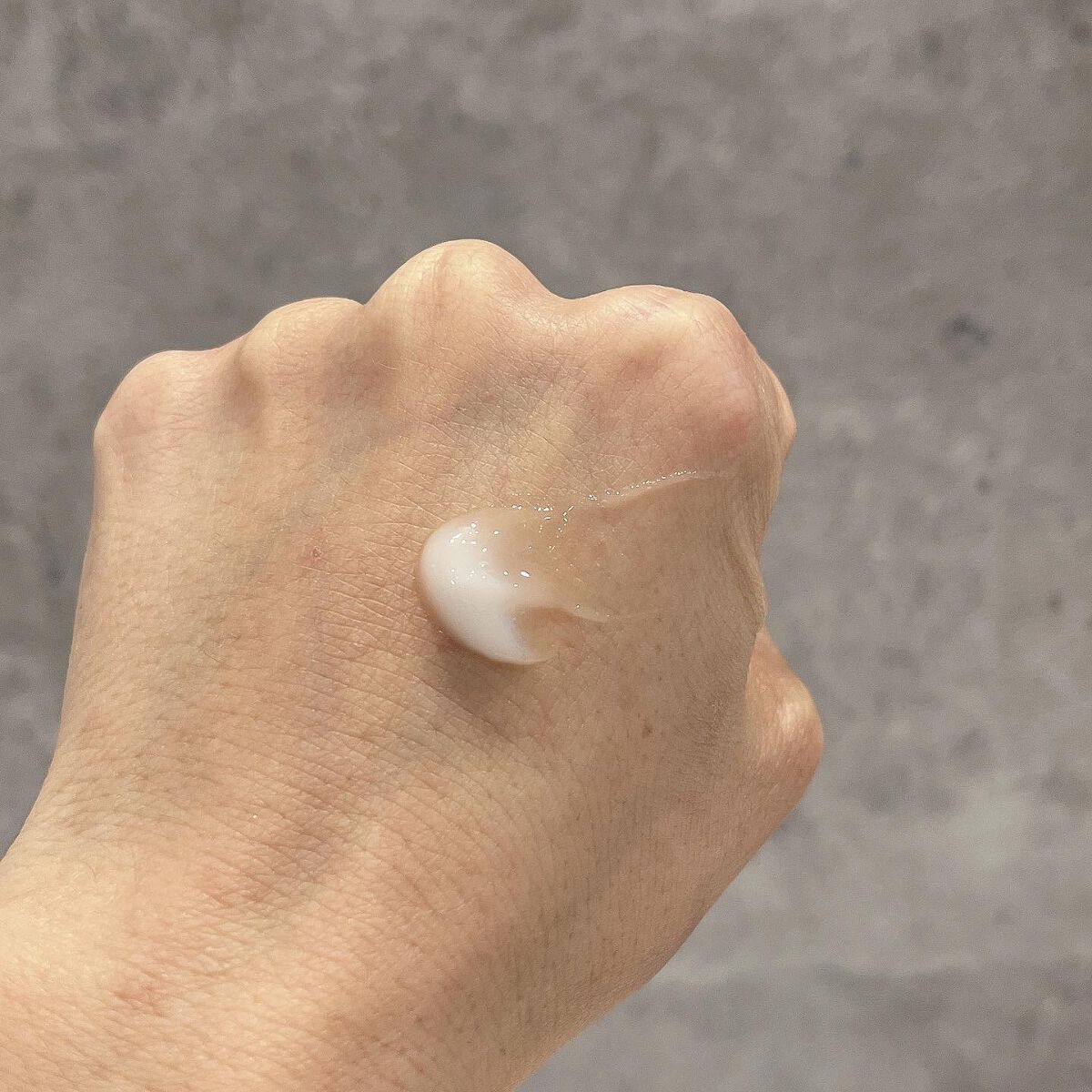 y.csm.s on LIPS 「、なめこさんジェルクリーム♡肌荒れに悩まされてきた美容師達とド..」(3枚目)