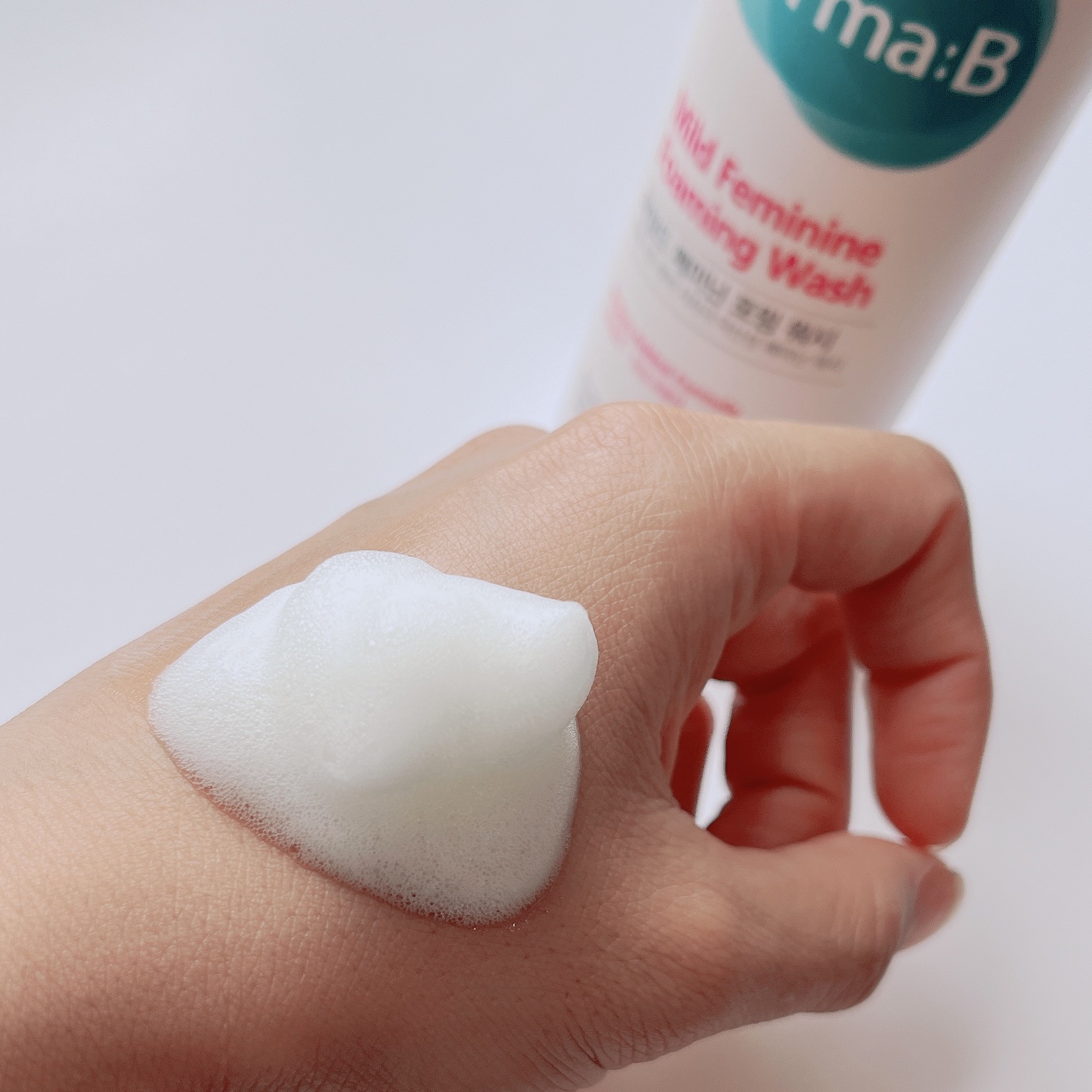 マイルドフェミニンフォーミングウォッシュ/Derma:B/デリケートゾーンケアを使ったクチコミ（2枚目）