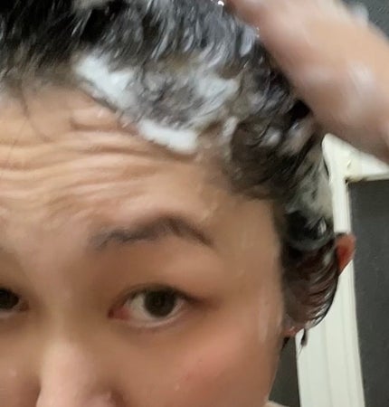 もふるん on LIPS 「TOHICAディープクレンズヘッドスクラブ頭皮と髪のWケアでき..」(4枚目)