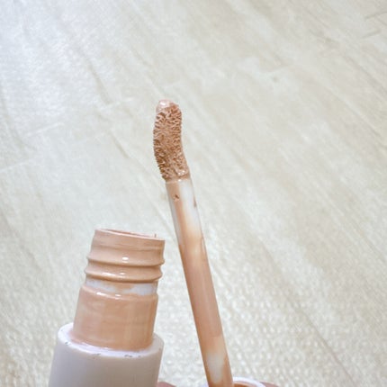 リアル フローレス ウェイトレス パーフェクティング コンシーラー/ローラ メルシエ/リキッドコンシーラーを使ったクチコミ(4枚目)