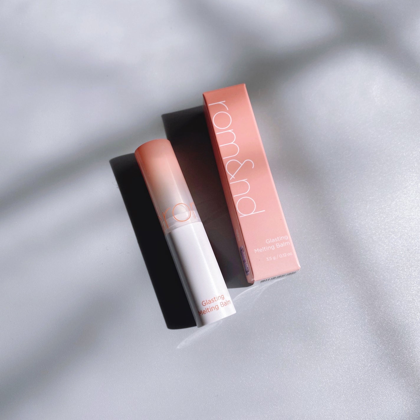 グラスティングメルティングバーム/rom&nd/リップバームを使ったクチコミ(1枚目)