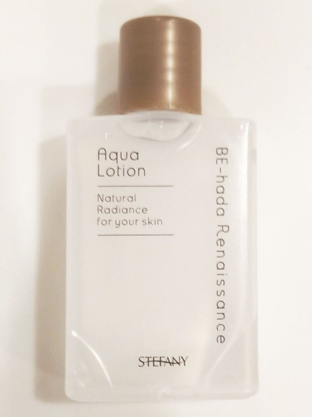 美肌ルネッサンス アクアローション ステファニー