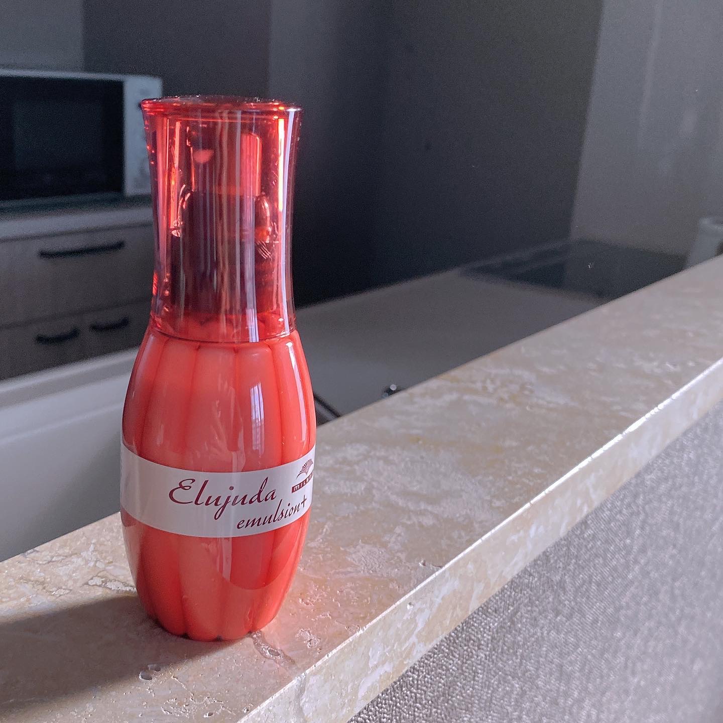 エルジューダ エマルジョン＋/エルジューダ/ヘアミルクを使ったクチコミ（1枚目）