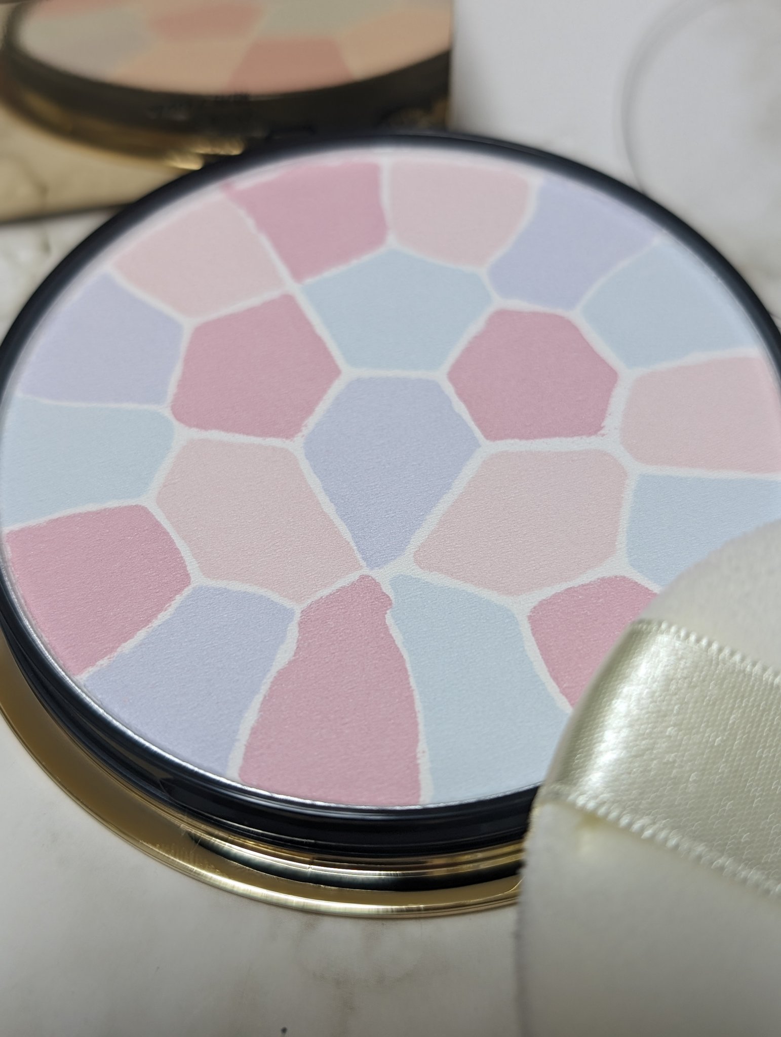 エレガンス ラ プードル オートニュアンス リクスィーズ/Elégance/プレストパウダーを使ったクチコミ（2枚目）