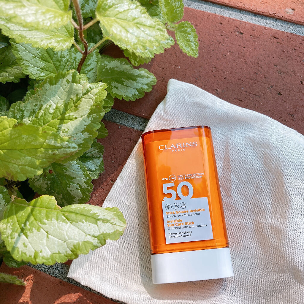 インビジブル サンケア スティック SPF 50/CLARINS/日焼け止め・UVケアを使ったクチコミ（3枚目）