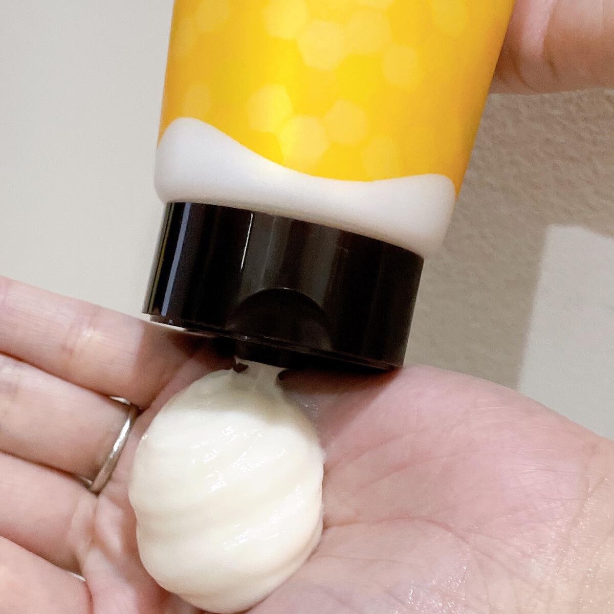 クリーミーハニー ヘアマスク/ハニーチェ/ヘアマスク・ヘアパックを使ったクチコミ（3枚目）