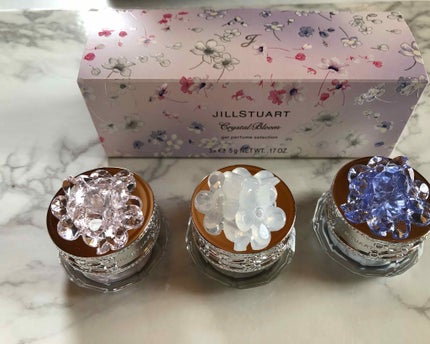 クリスタルブルーム ジェルパフューム セレクション/JILL STUART/香水(レディース)を使ったクチコミ(1枚目)