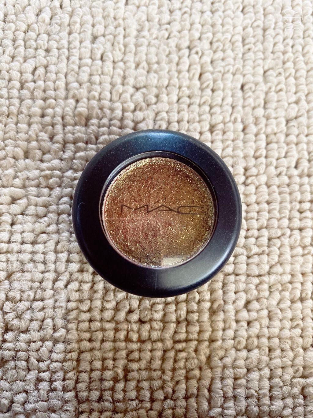 ダズルシャドウ/M・A・C/単色アイシャドウを使ったクチコミ(1枚目)