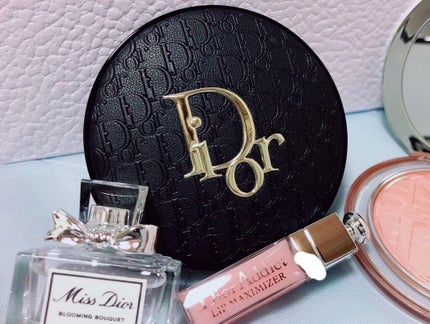 【旧】ディオールスキン フォーエヴァー クッション 1N ニュートラル ディオールマニア ゴールド エディション(限定品)/Dior/クッションファンデーションを使ったクチコミ(1枚目)