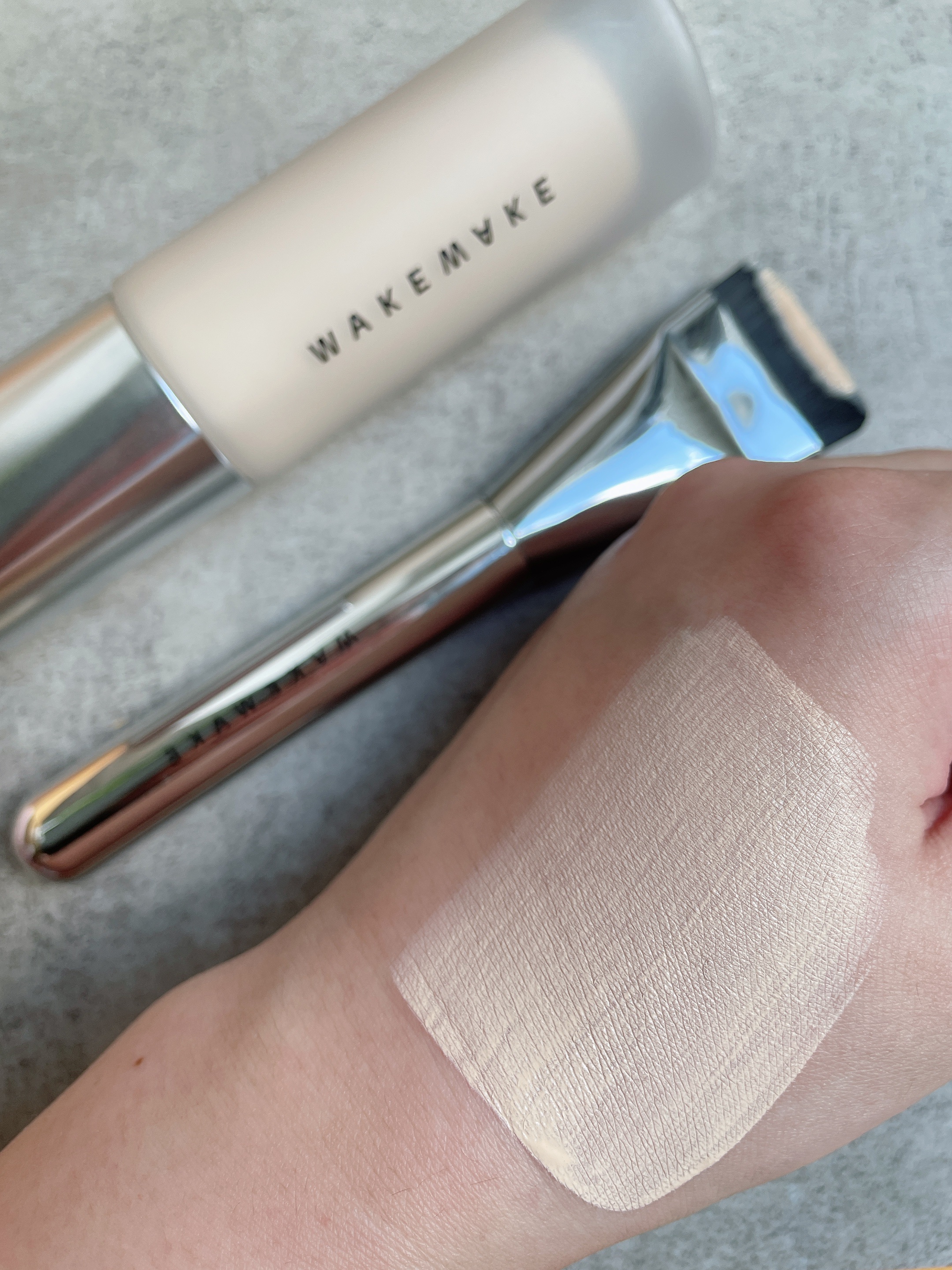 ウォーターベルベットカバーファンデーション/wakemake/リキッドファンデーションを使ったクチコミ（3枚目）