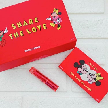 <Mickey&Minnie> Holiday Edition Gift Box/VAVI MELLO/パウダーアイシャドウを使ったクチコミ（3枚目）