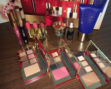 メークアップ コレクション 2018/ESTEE LAUDER/メイクアップキットを使ったクチコミ(3枚目)