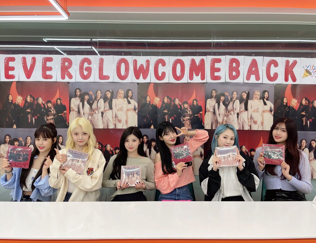 マオネーズ on LIPS 「今日誕生日なんです。なんかEVERGLOW解散とか騒がれてて悲..」(1枚目)