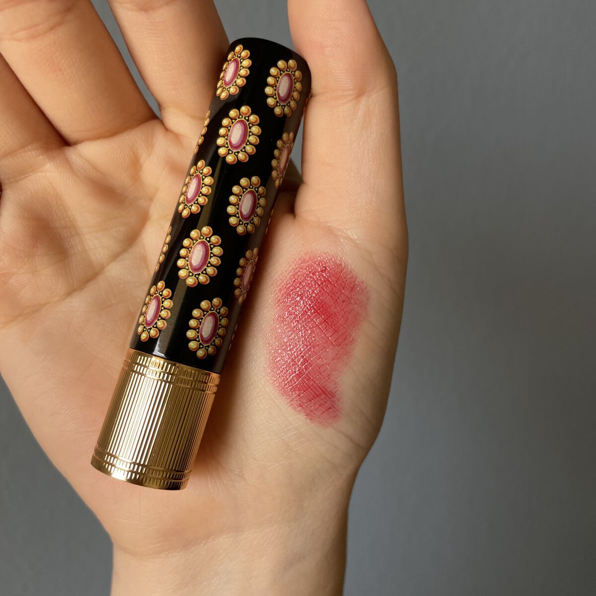 グッチ ルージュ ドゥ ボーテ ブリアン 517 アビー マルーン レッド/GUCCI beauty/口紅を使ったクチコミ（2枚目）