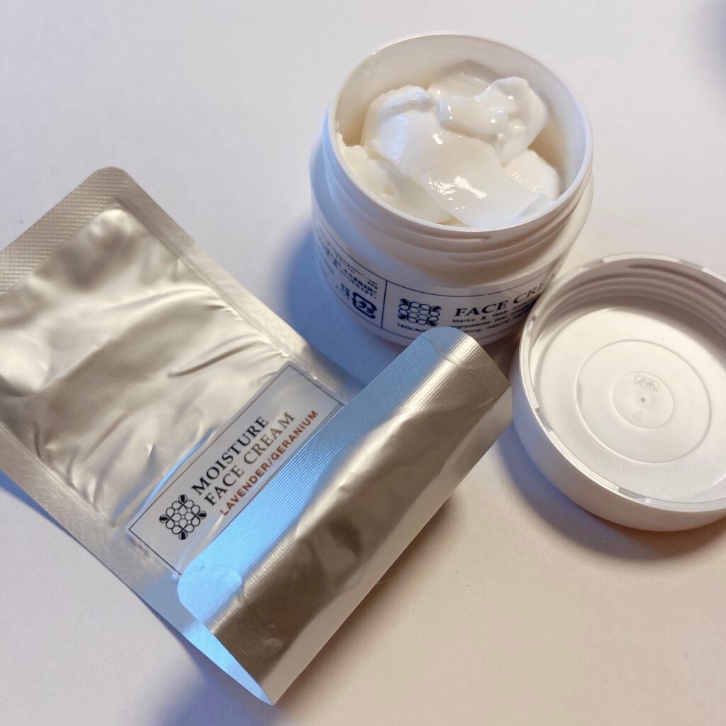 ハーバルモイスチャーフェイスクリーム ラベンダー/ゼラニウム/MARKS&WEB/フェイスクリームを使ったクチコミ(4枚目)