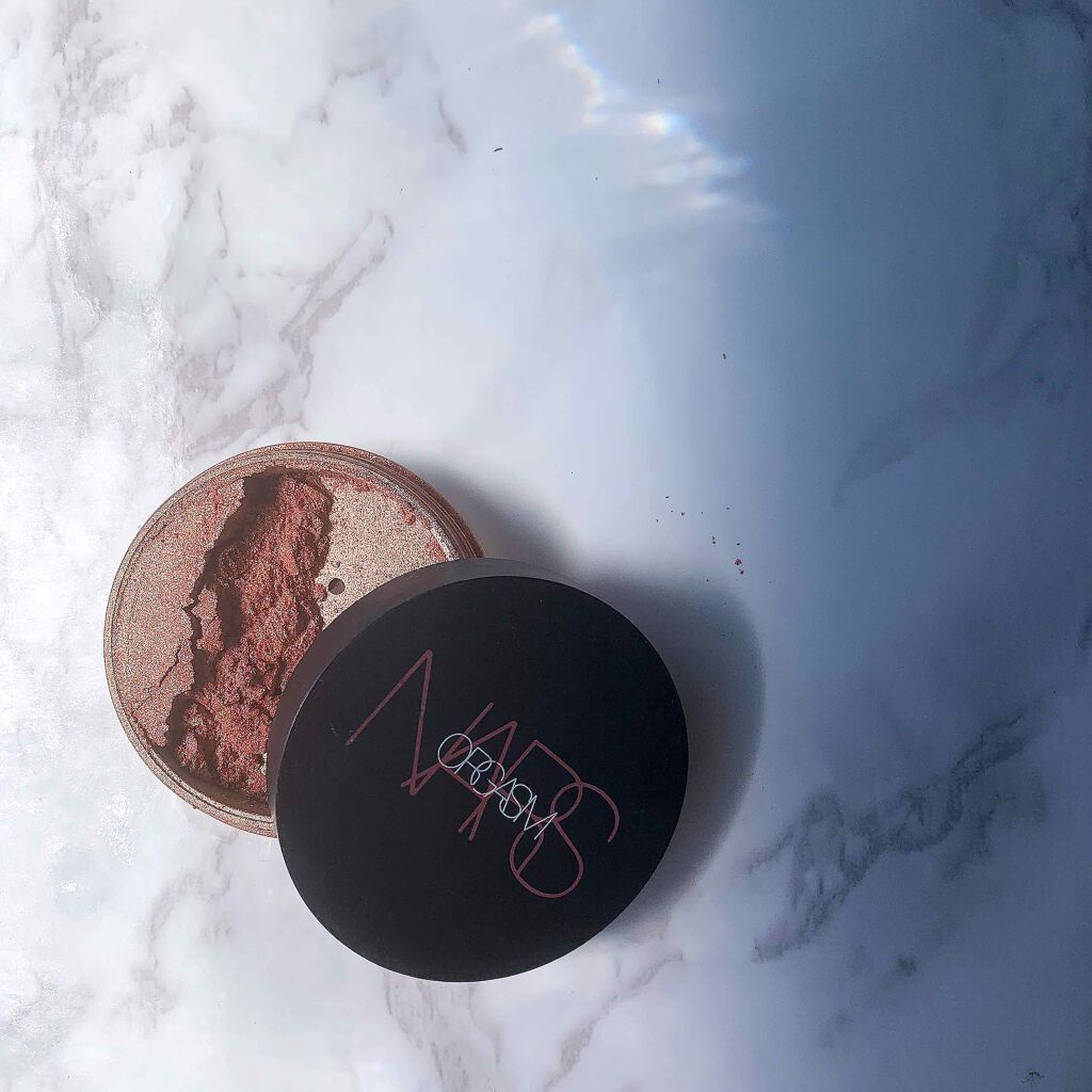 イルミネーティングルースパウダー/NARS/ルースパウダーを使ったクチコミ(1枚目)