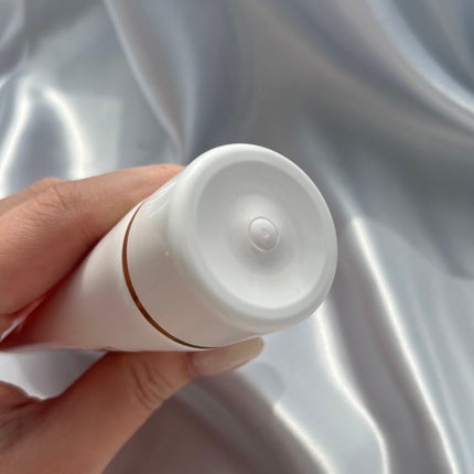 Dior プレステージ ラ クレーム マン ド ローズのクチコミ「\フタを開けなくても塗れる!ズボラさん必見ハンドクリーム🥀/
.
Dior
プレステージ ラ.....」(2枚目)