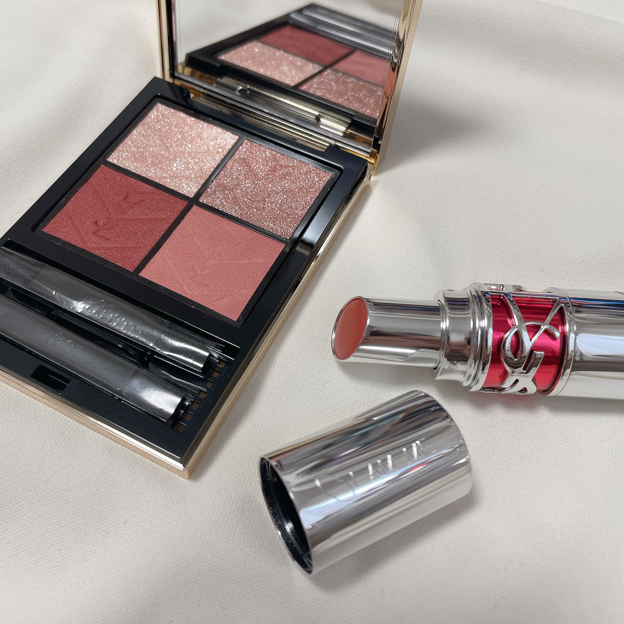 YSL ラブシャイン キャンディグレーズ/YVES SAINT LAURENT BEAUTE/口紅を使ったクチコミ（2枚目）