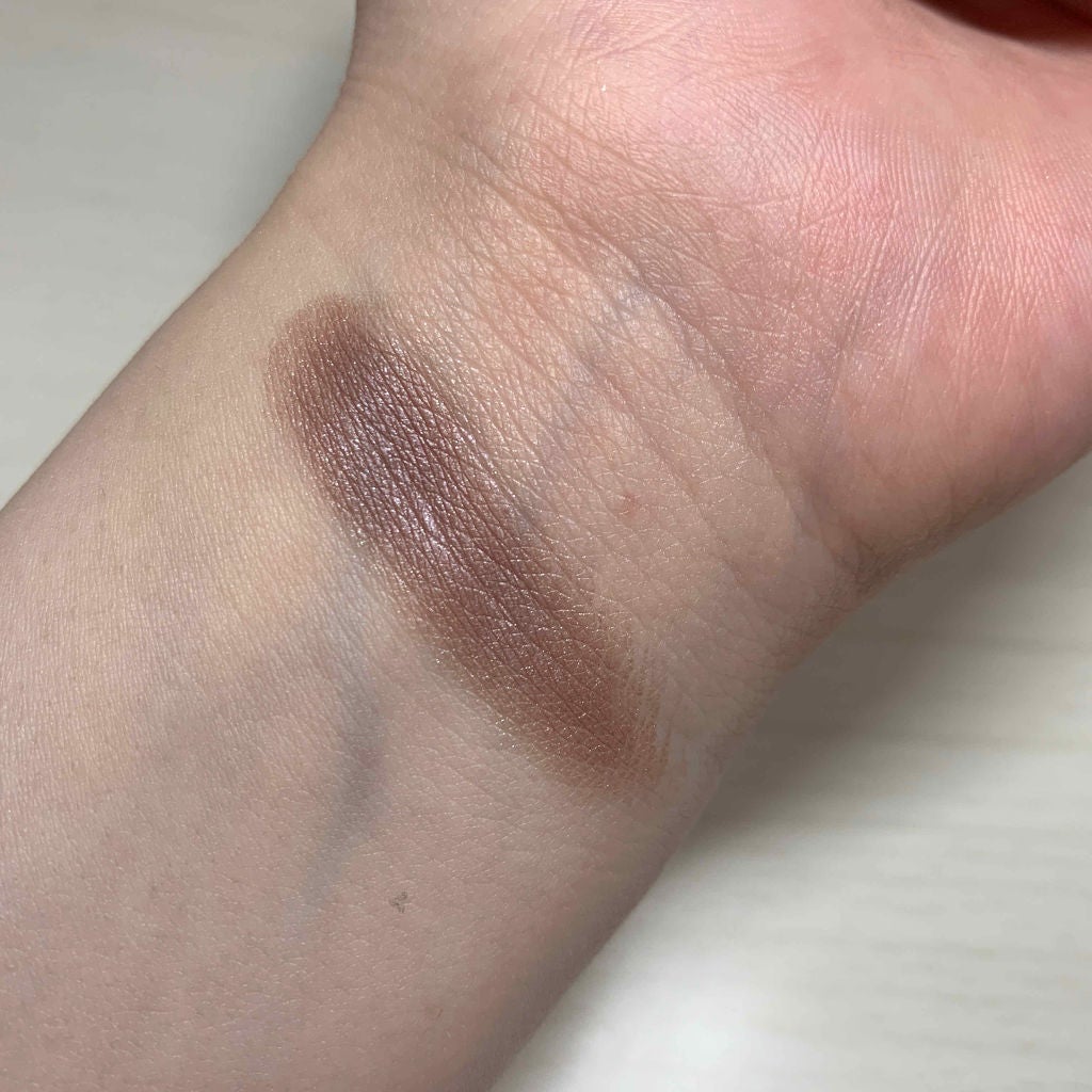 カラークイーン オイルシャドウ/ロレアル パリ/単色アイシャドウを使ったクチコミ(3枚目)