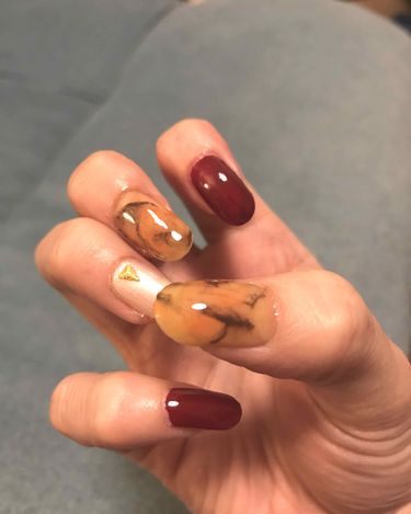 プランピング トップコート O P Iを使った口コミ 100均プチプラネイル べっ甲柄みたいな感 By Kirin Lips