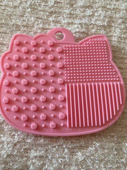 メイクブラシクリーナー/DAISO/その他化粧小物を使ったクチコミ(4枚目)