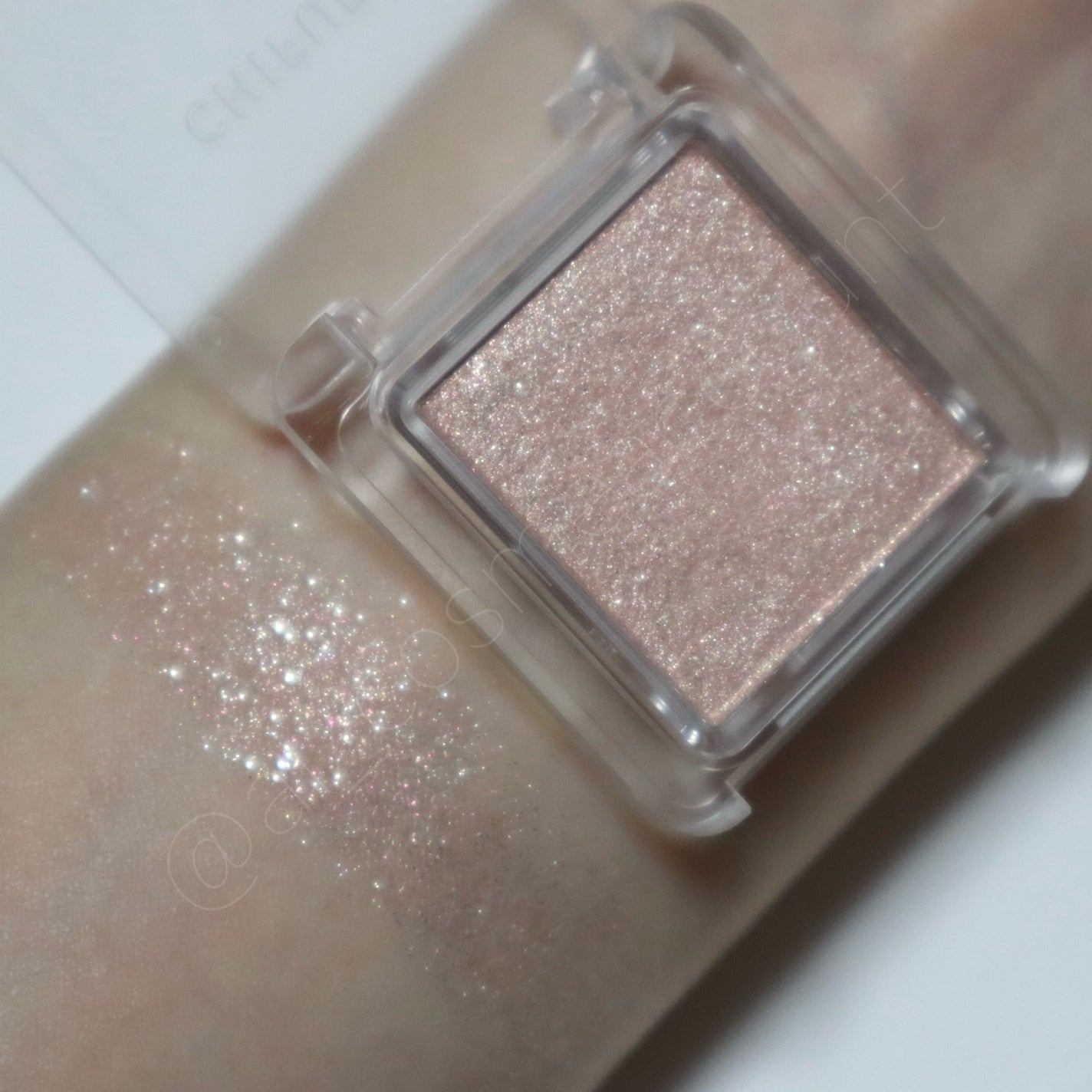 シングル カラー アイシャドウ/ちふれ/単色アイシャドウを使ったクチコミ(3枚目)