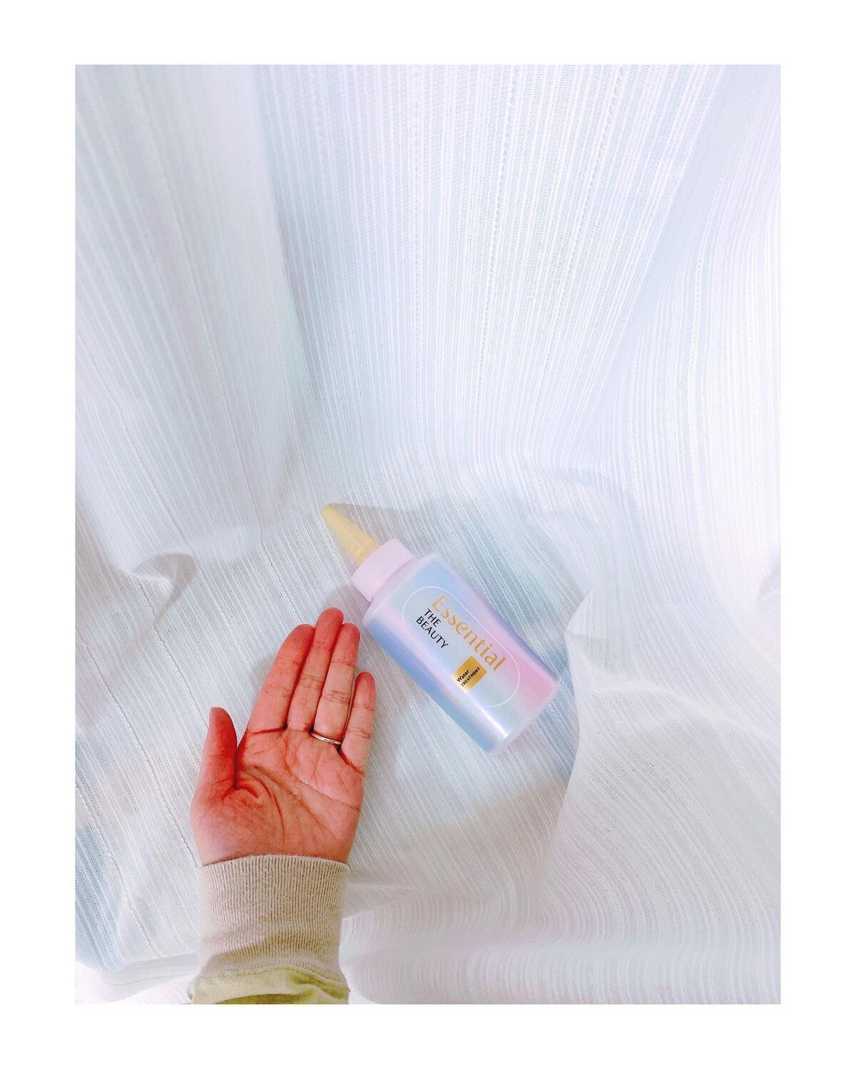 エッセンシャル プレミアム ウォータートリートメント EXスムース/エッセンシャル/アウトバストリートメントを使ったクチコミ（3枚目）