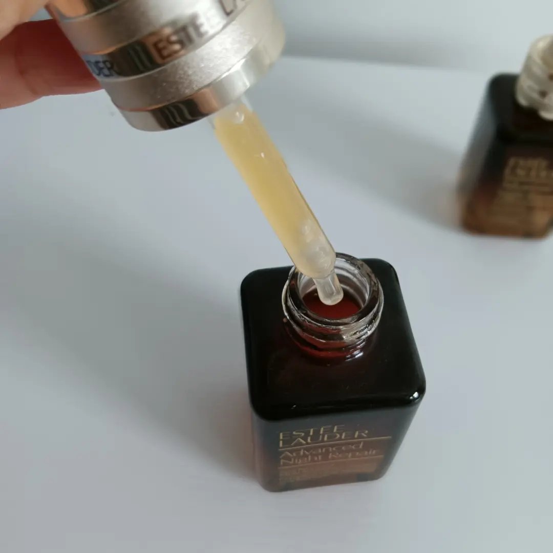 アドバンス ナイト リペア SMR コンプレックス/ESTEE LAUDER/美容液を使ったクチコミ（2枚目）