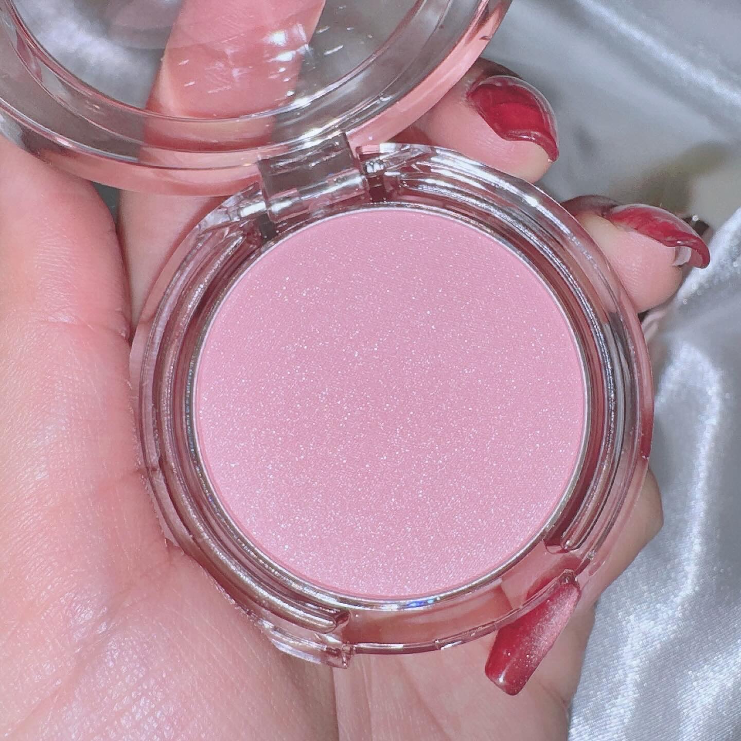 プライミング ベール チーク/B. by BANILA/パウダーチークを使ったクチコミ（3枚目）